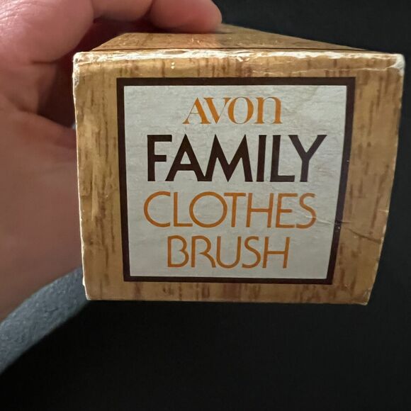 Avon Family Clothes Brush - Picture 3 of 8